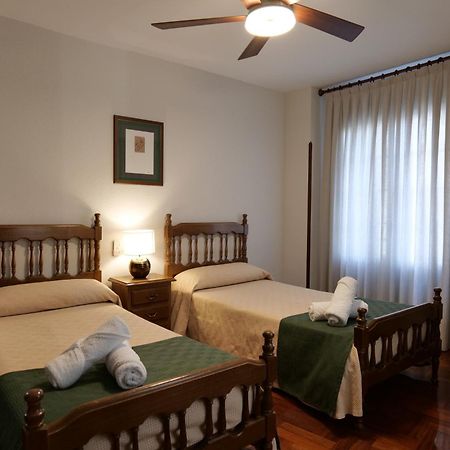 Hostal Cristina エステーリャ エクステリア 写真